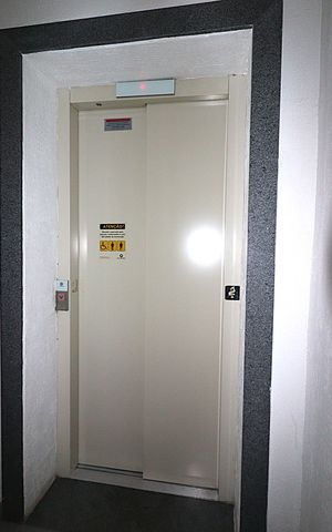 Apartamento para alugar com 50m², 2 quartos e 1 vagaÁrea comum - Elevadores