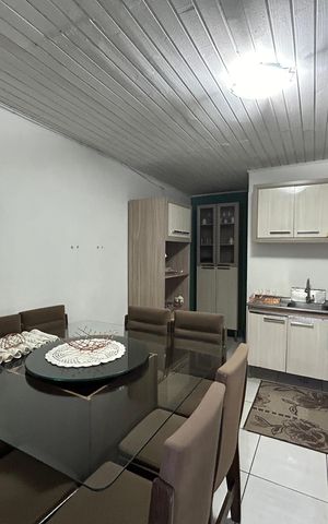 Casa à venda com 130m², 3 quartos e sem vaga Casa à venda com 130m², 3 quartos e sem vagaCozinha