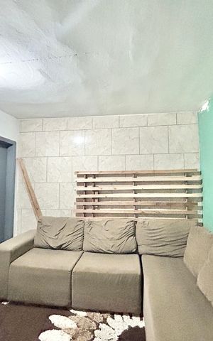 Casa à venda com 130m², 3 quartos e sem vaga Casa à venda com 130m², 3 quartos e sem vagaQuarto