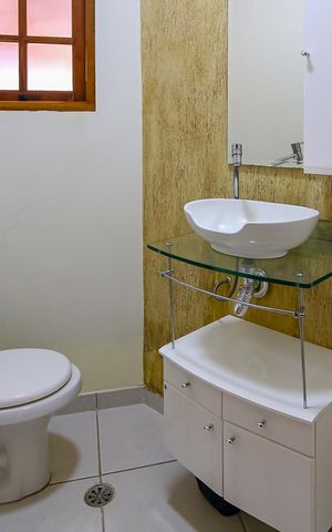 Casa para alugar com 1200m², 6 quartos e 4 vagas Casa para alugar com 1200m², 6 quartos e 4 vagasLavabro