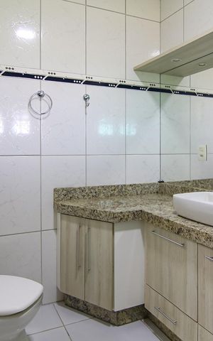 Casa para alugar com 1200m², 6 quartos e 4 vagas Casa para alugar com 1200m², 6 quartos e 4 vagasBanheiro da Suíte 1