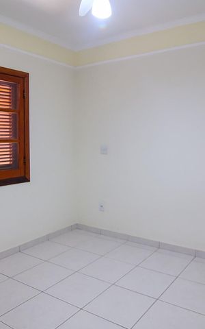 Casa para alugar com 1200m², 6 quartos e 4 vagas Casa para alugar com 1200m², 6 quartos e 4 vagasQuarto 2