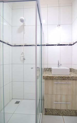 Casa para alugar com 1200m², 6 quartos e 4 vagas Casa para alugar com 1200m², 6 quartos e 4 vagasBanheiro da Suíte 2