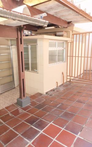 Casa à venda com 245m², 3 quartos e 2 vagasÁrea de Serviço