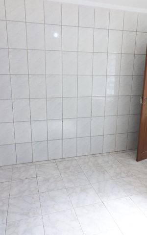 Casa à venda com 245m², 3 quartos e 2 vagasCozinha 2
