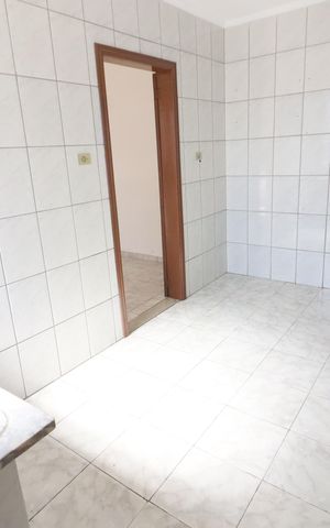 Casa à venda com 245m², 3 quartos e 2 vagasCozinha 2