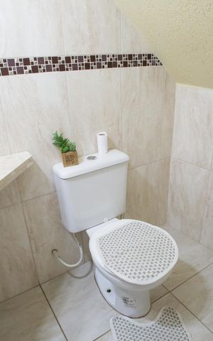 Casa à venda com 200m², 3 quartos e sem vagaLavabo