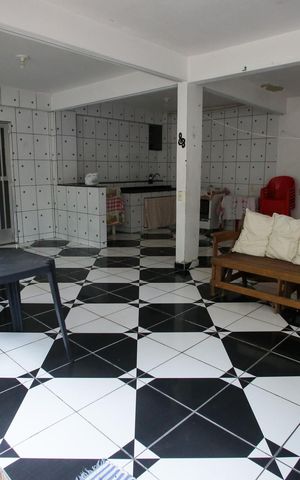Casa à venda com 200m², 3 quartos e sem vagaÁrea Gourmet
