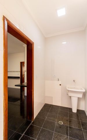 Casa à venda com 211m², 3 quartos e 4 vagas Casa à venda com 211m², 3 quartos e 4 vagasArea de Serviço
