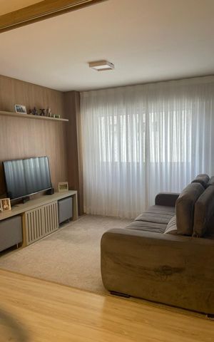 Apartamento à venda com 93m², 2 quartos e 1 vaga Apartamento à venda com 93m², 2 quartos e 1 vagaSala