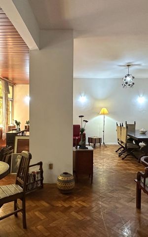 Apartamento à venda com 202m², 4 quartos e 1 vaga