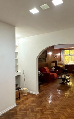 Apartamento à venda com 202m², 4 quartos e 1 vaga