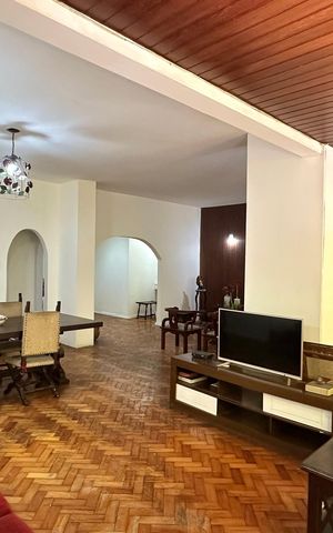 Apartamento à venda com 202m², 4 quartos e 1 vaga