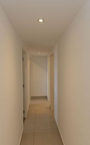 Apartamento para alugar com 104m², 2 quartos e 2 vagas Apartamento para alugar com 104m², 2 quartos e 2 vagasCorredor