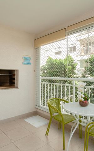 Apartamento à venda com 81m², 3 quartos e 1 vagaVaranda