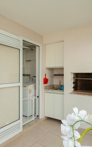 Apartamento à venda com 81m², 3 quartos e 1 vagaVaranda