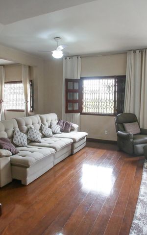 Casa à venda com 440m², 6 quartos e 4 vagasSala de Estar