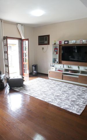Casa à venda com 440m², 6 quartos e 4 vagasSala de Estar