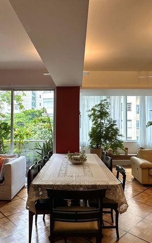 Apartamento à venda com 231m², 4 quartos e 1 vaga