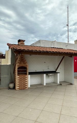 Apartamento à venda com 231m², 4 quartos e 1 vaga