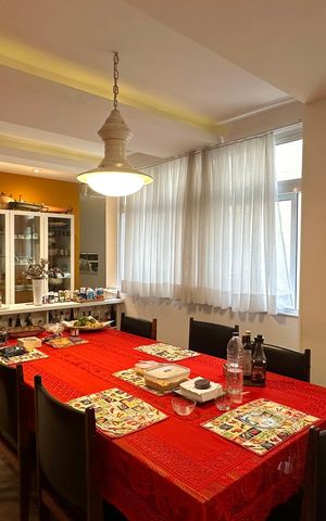 Apartamento à venda com 231m², 4 quartos e 1 vaga