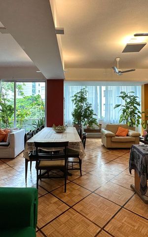 Apartamento à venda com 231m², 4 quartos e 1 vaga