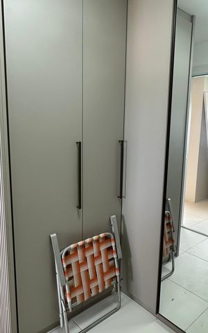 Apartamento à venda com 156m², 4 quartos e 2 vagas Apartamento à venda com 156m², 4 quartos e 2 vagasQuarto de Serviço
