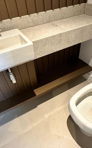 Apartamento à venda com 156m², 4 quartos e 2 vagas Apartamento à venda com 156m², 4 quartos e 2 vagasLavabo
