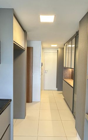 Apartamento à venda com 156m², 4 quartos e 2 vagas Apartamento à venda com 156m², 4 quartos e 2 vagasCozinha