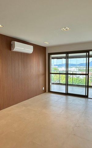 Apartamento à venda com 156m², 4 quartos e 2 vagas Apartamento à venda com 156m², 4 quartos e 2 vagasSala