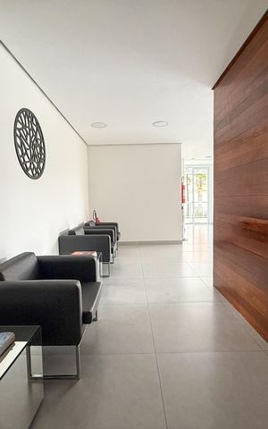 Apartamento à venda com 98m², 3 quartos e 2 vagas Apartamento à venda com 98m², 3 quartos e 2 vagasHall de entrada