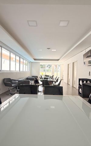 Apartamento à venda com 98m², 3 quartos e 2 vagas Apartamento à venda com 98m², 3 quartos e 2 vagasÁrea comum - Salão de festas