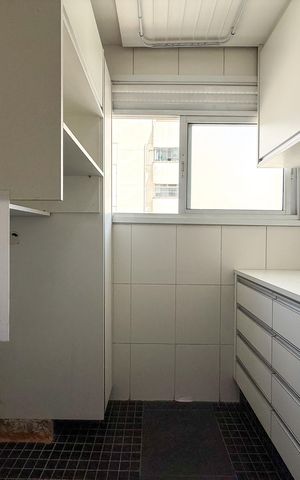 Apartamento à venda com 98m², 3 quartos e 2 vagas Apartamento à venda com 98m², 3 quartos e 2 vagasÁrea de Serviço