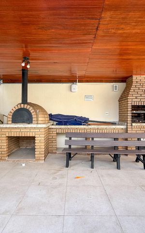 Apartamento à venda com 98m², 3 quartos e 2 vagas Apartamento à venda com 98m², 3 quartos e 2 vagasÁrea comum - Churrasqueira