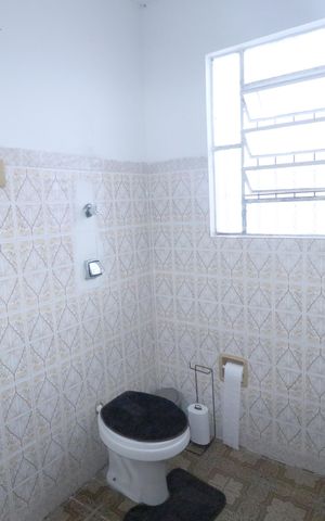 Casa para alugar com 180m², 3 quartos e 2 vagasBanheiro 1