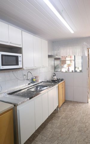 Casa para alugar com 180m², 3 quartos e 2 vagasCozinha