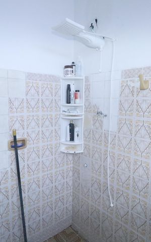 Casa para alugar com 180m², 3 quartos e 2 vagasBanheiro 1