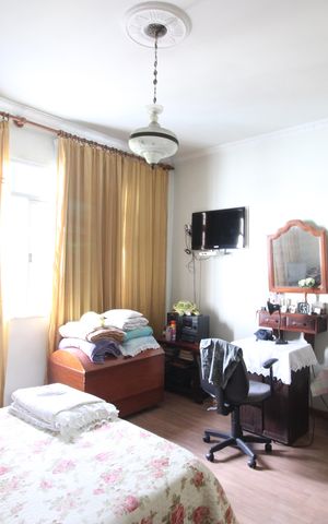 Casa à venda com 340m², 3 quartos e 4 vagasSuíte