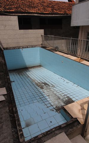 Casa à venda com 340m², 3 quartos e 4 vagasPiscina