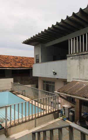Casa à venda com 340m², 3 quartos e 4 vagasPiscina