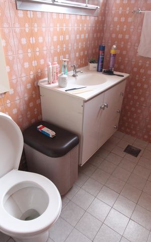 Casa à venda com 340m², 3 quartos e 4 vagasBanheiro da suíte