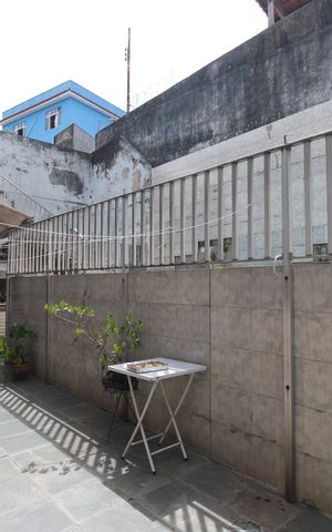 Casa à venda com 340m², 3 quartos e 4 vagasFundos 