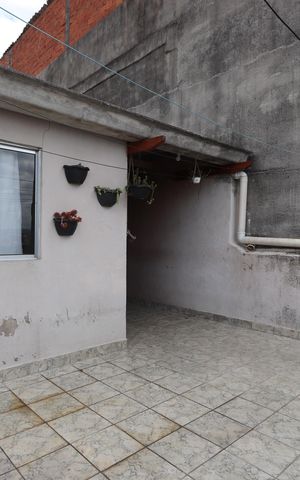 Casa à venda com 180m², 4 quartos e 1 vagaSolário
