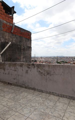 Casa à venda com 180m², 4 quartos e 1 vagaSolário
