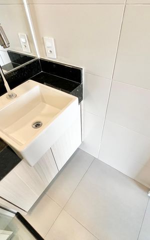 Apartamento à venda com 50m², 2 quartos e 1 vaga Apartamento à venda com 50m², 2 quartos e 1 vagaBanheiro