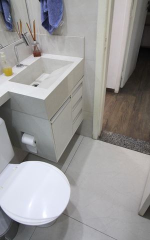 Casa à venda com 186m², 5 quartos e 3 vagasBanheiro 1