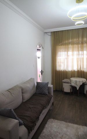Casa à venda com 186m², 5 quartos e 3 vagasSala 2