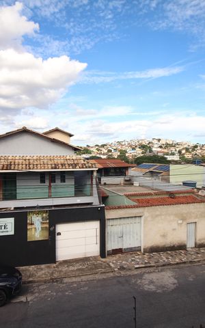Casa à venda com 186m², 5 quartos e 3 vagasVista