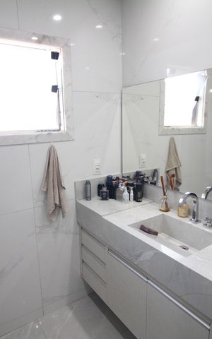 Casa à venda com 186m², 5 quartos e 3 vagasSuite Quarto 2