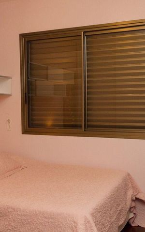 Apartamento à venda com 220m², 4 quartos e 4 vagas Apartamento à venda com 220m², 4 quartos e 4 vagasQuarto